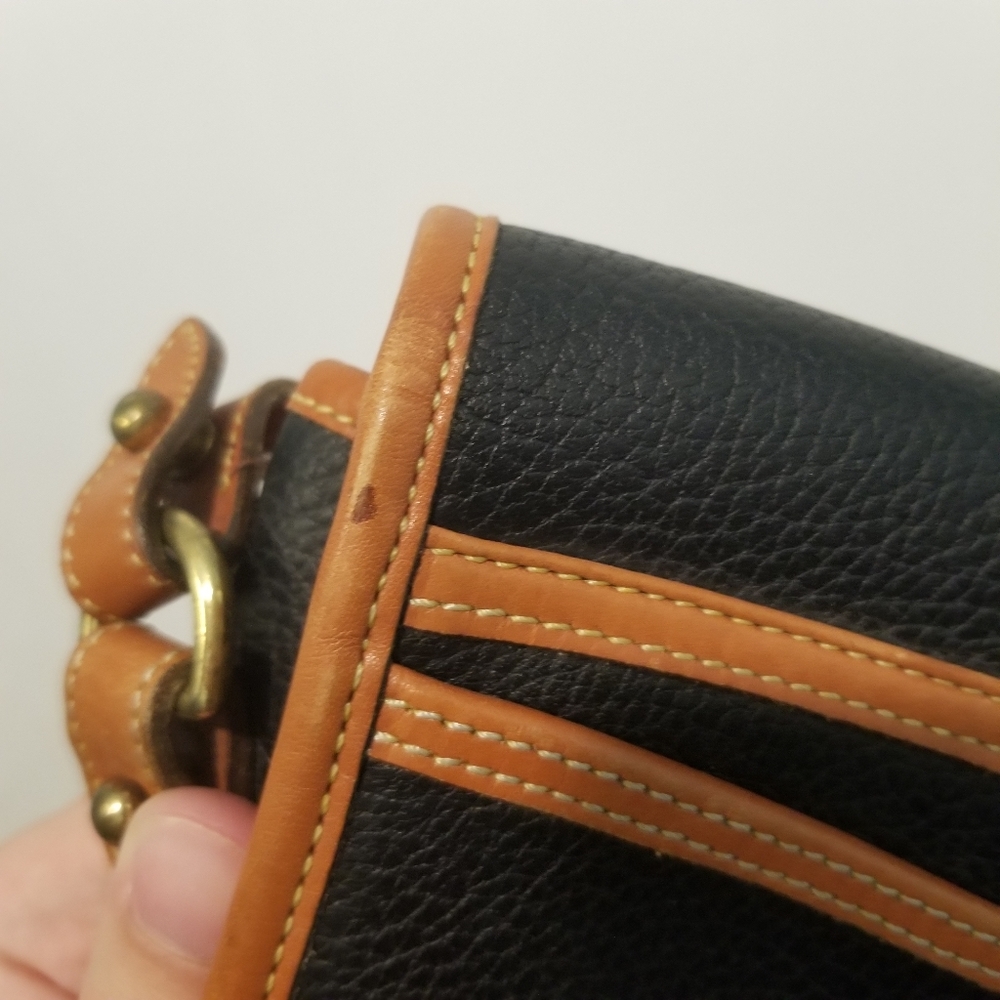 (SOLD!)Dooney & Bourke Vintage, AWL, Matching Crossbody Purse & Wallet Bundle - Picture 7 of 16